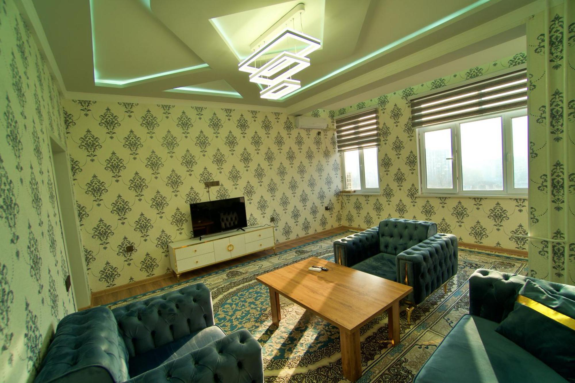 Family 3-Room Apartment Dushanbe Bagian luar foto